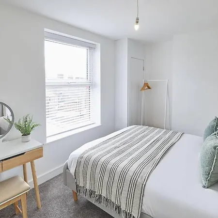 Glenholme - 6 - 1 Bedroom *